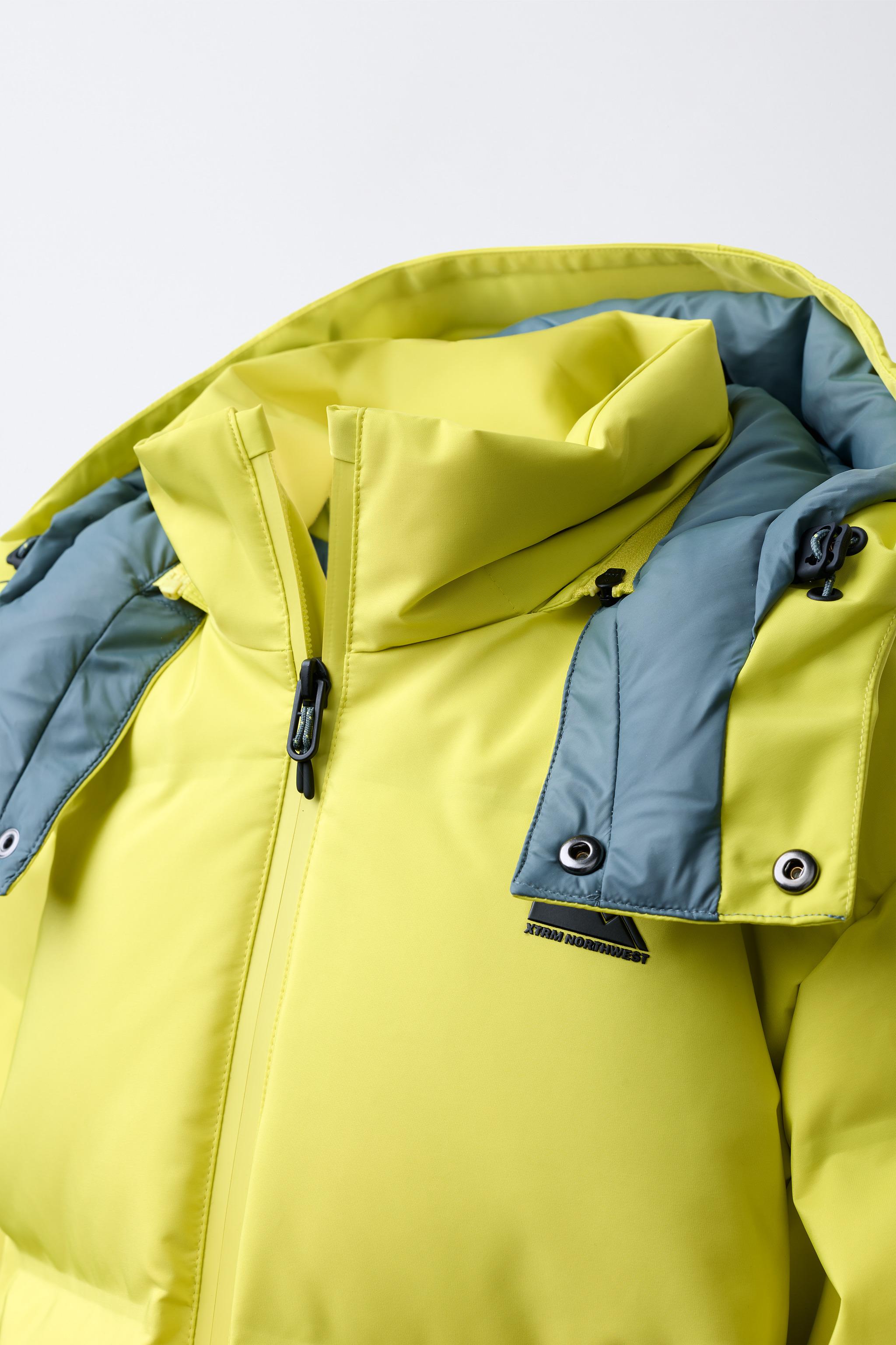 DOWN JACKET WITH REMOVABLE HOODIE, WATER RESISTANT AND WINDPROOF RECCO® SYSTEM SKI COLLECTION